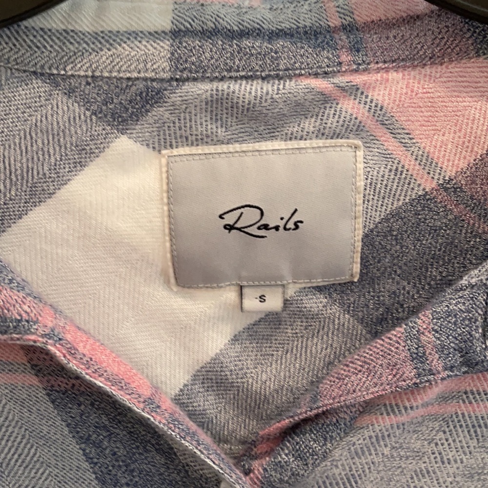 Rails button down - Picture 4 of 4